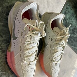 Nike Women's Athletic Shoes in Cream and Pink